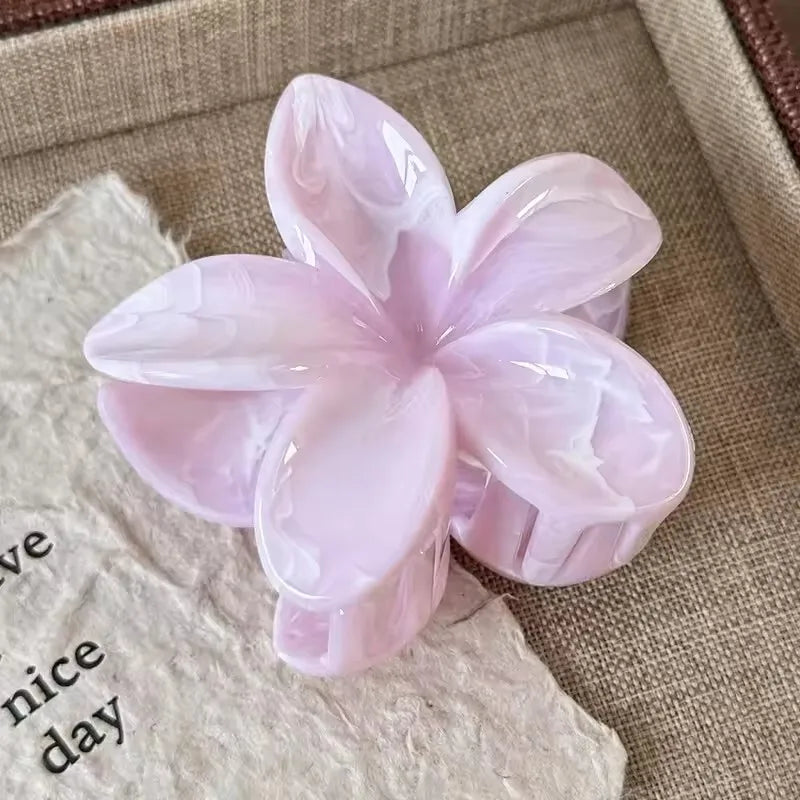 Bloom Hair Claw Clip