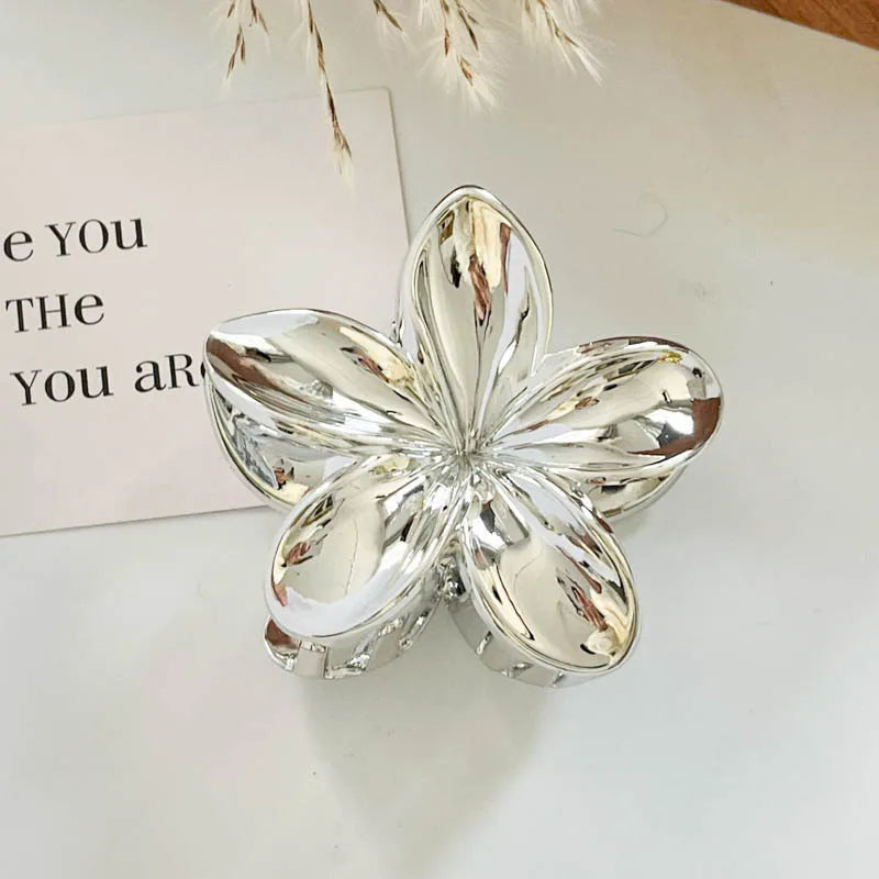 Bloom Hair Claw Clip