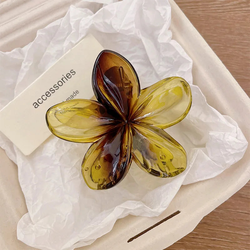 Bloom Hair Claw Clip