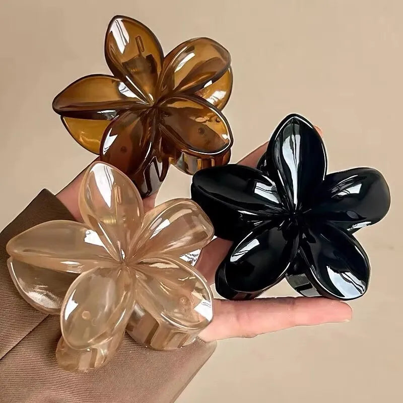 Bloom Hair Claw Clip