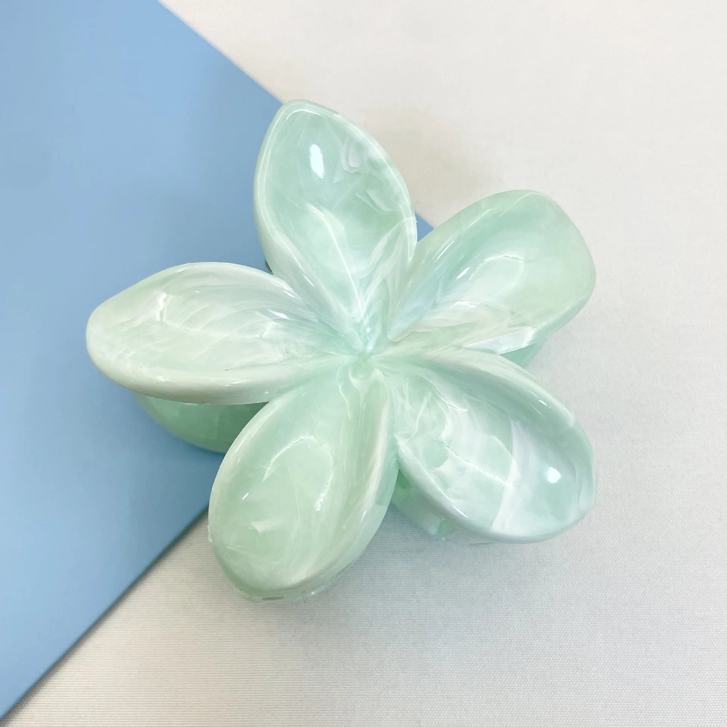 Bloom Hair Claw Clip
