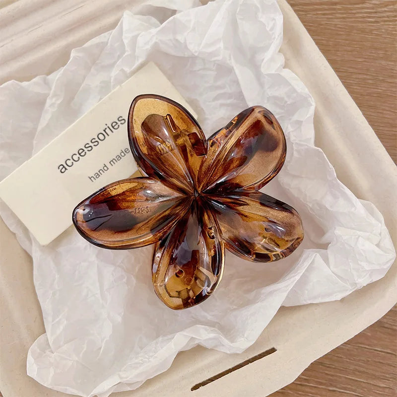 Bloom Hair Claw Clip