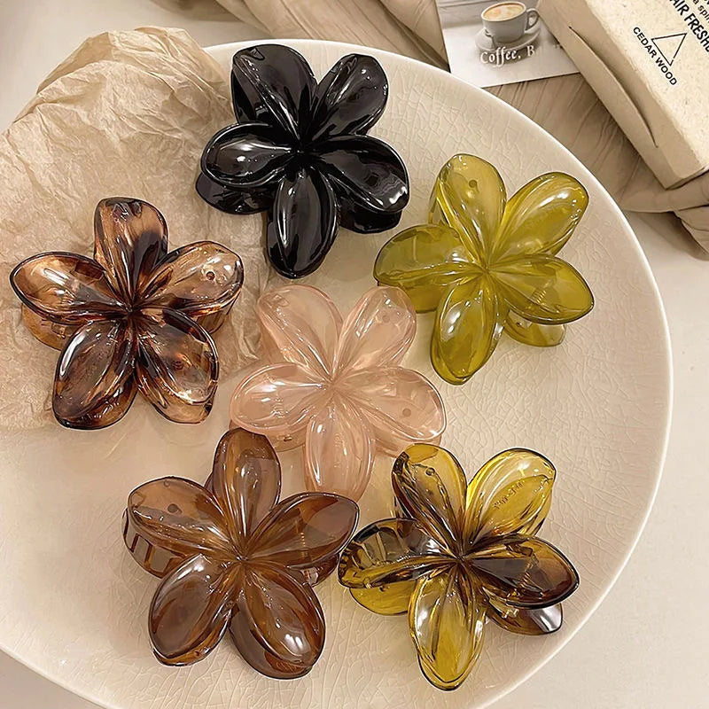 Bloom Hair Claw Clip