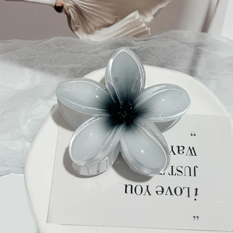 Bloom Hair Claw Clip