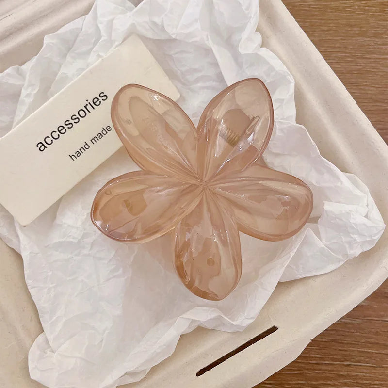 Bloom Hair Claw Clip