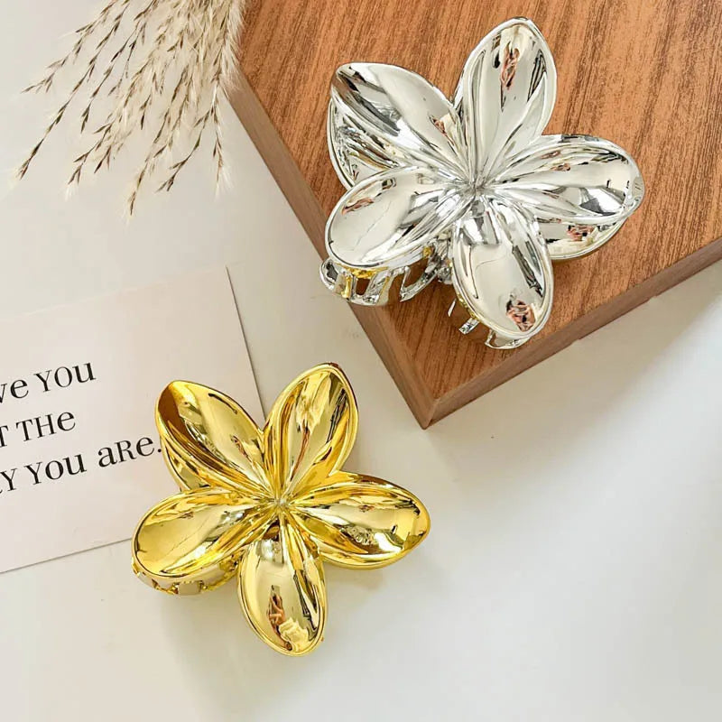 Bloom Hair Claw Clip