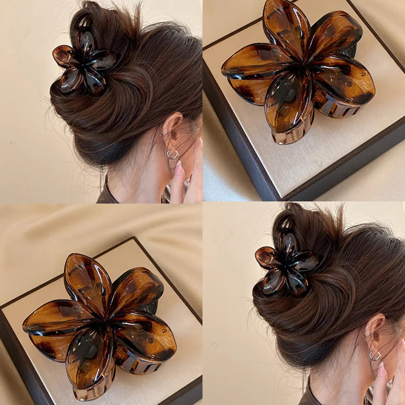 Bloom Hair Claw Clip